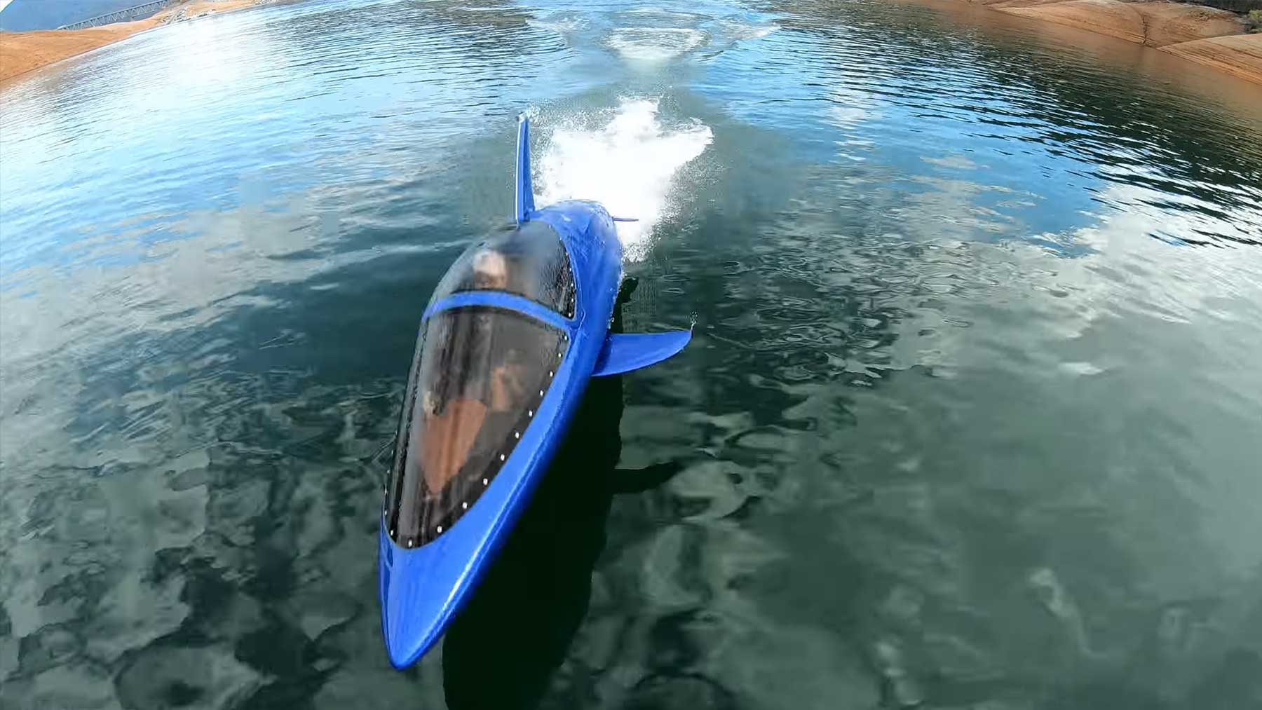 Eine Fahrt mit dem Seabreacher-Delphin-Boot