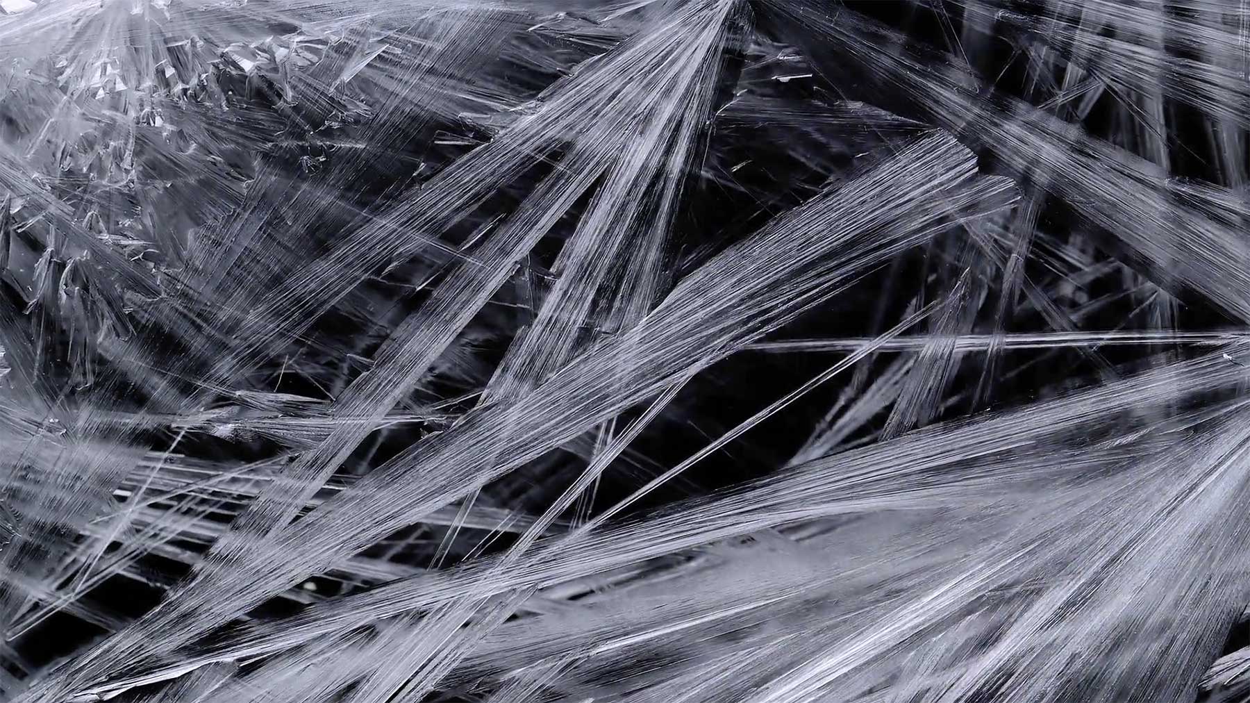 Nahaufnahmen kristallisierender Chemikalien Thomas-Blanchard-bellatrix-musikvideo 