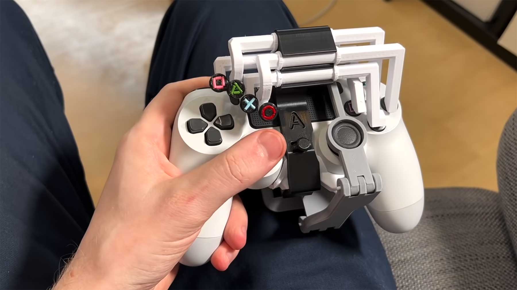 PlayStation-Controller mit einer Hand bedienen playstation-controller-eine-hand 