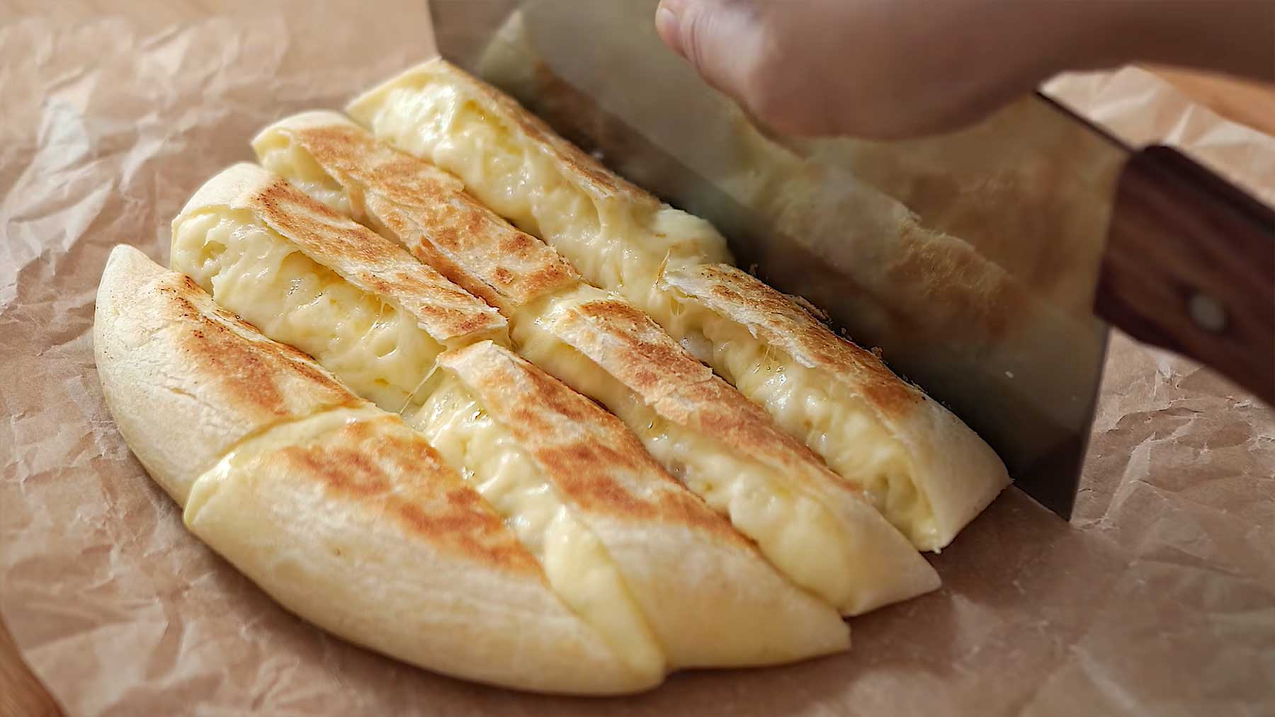 Foodporn: Cheese Potato Bread