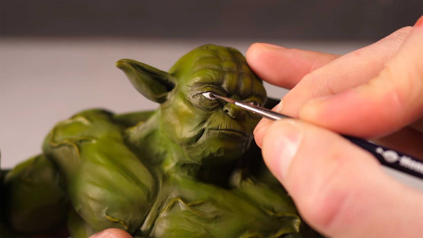Yoda-Hulk aus Knete Yoda-Hulk-aus-knete-skulptur-figur 