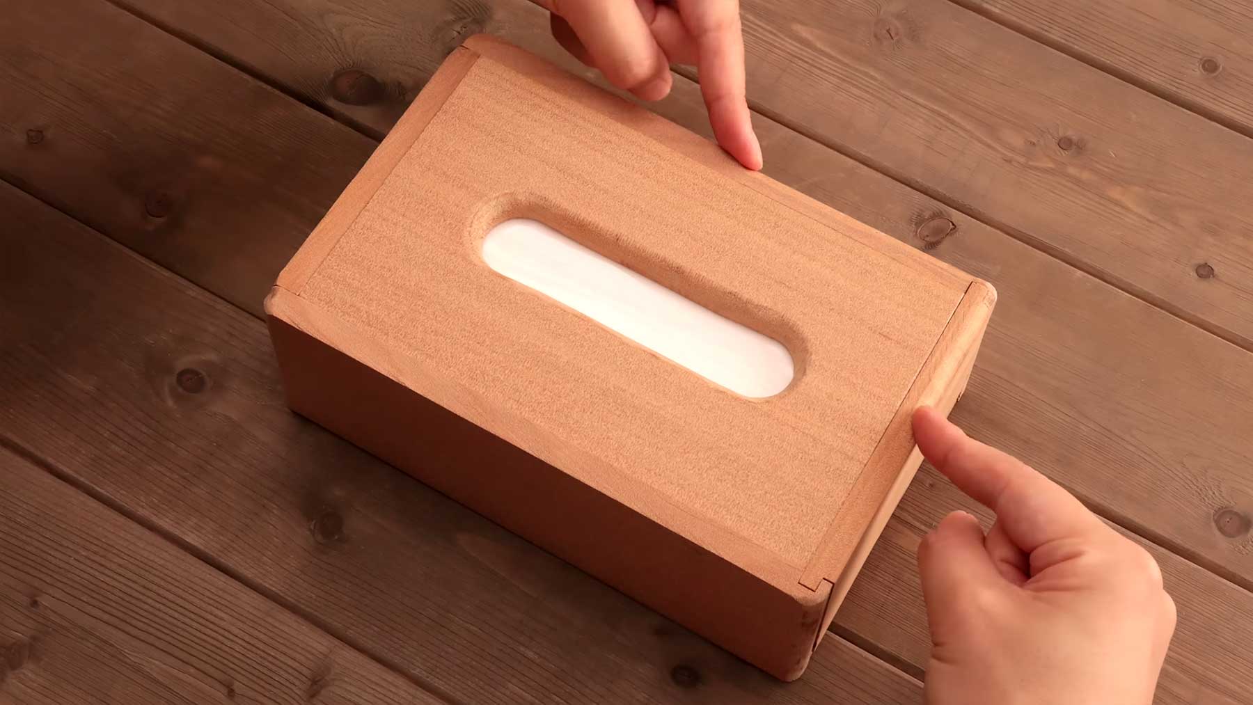 Stopmotion-Bau einer Taschentuchbox aus Holz