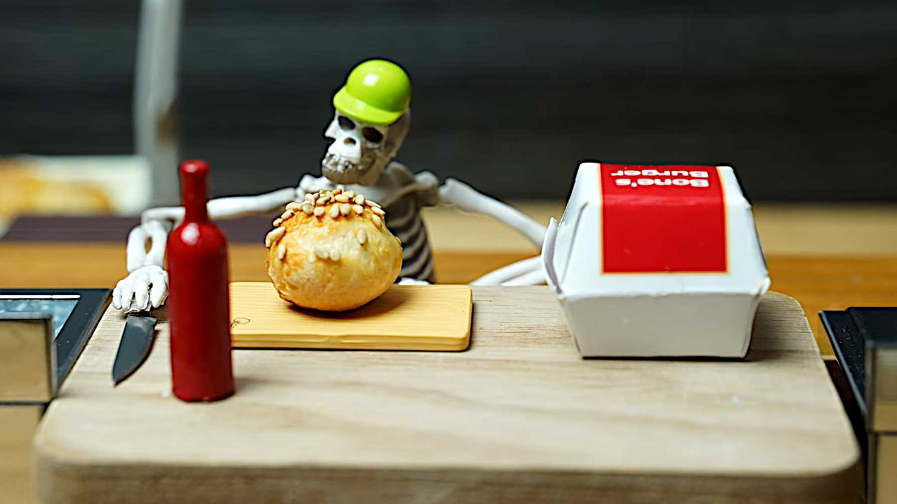 Stopmotion: Miniatur-Burger-Automat mini-burger-fabrik 