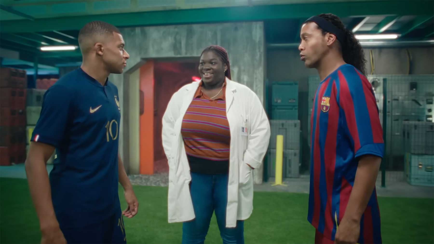 Genialer Nike-Werbespot: „Footballverse“