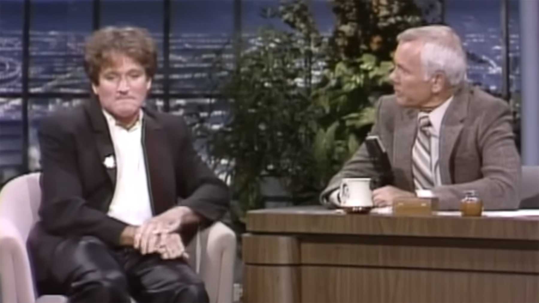 Erster Late-Night-Auftritt von Robin Williams im Jahr 1981 Robin-Williams-late-night-the-tonight-show-1981 