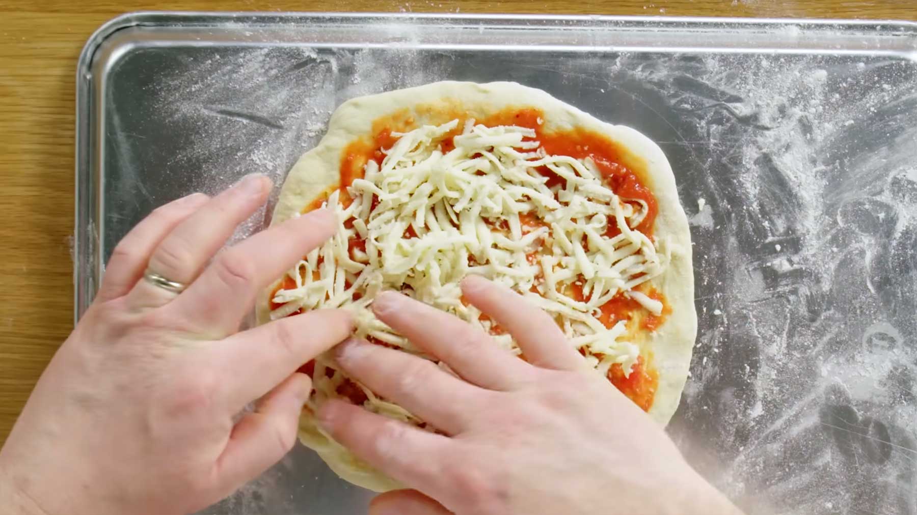 Wie man richtig gute Pizza zuhause selbst machen kann