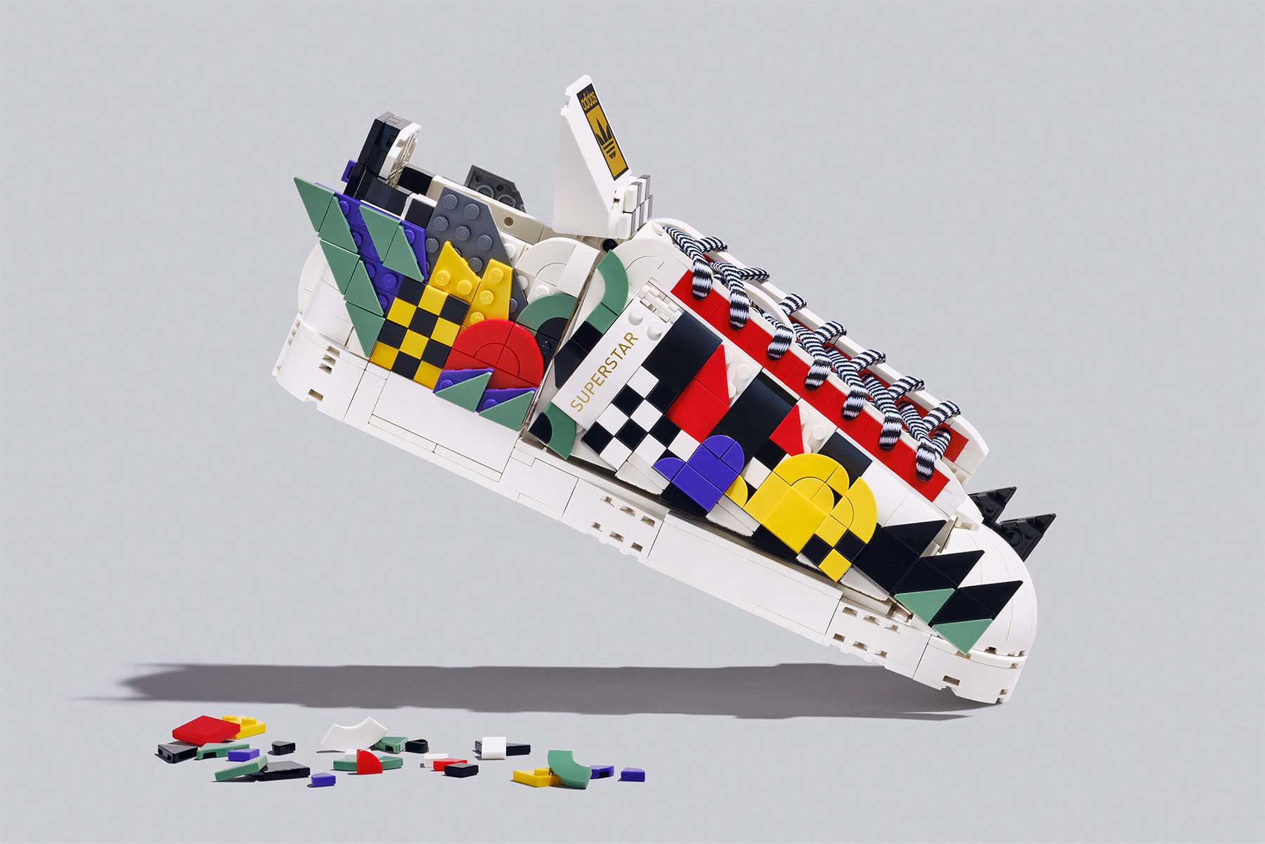 Adidas Superstar Sneaker aus LEGO lego-adidas-sneaker-superstar-03 
