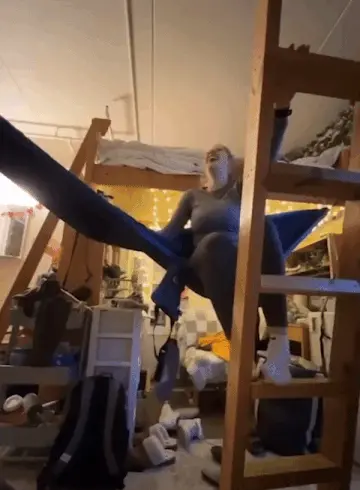 GIFparade LIV GP54_10 