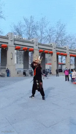 GIFparade LXII GP62_04 