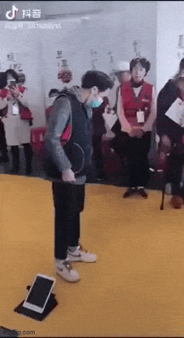 GIFparade LXXIII GP73_41 