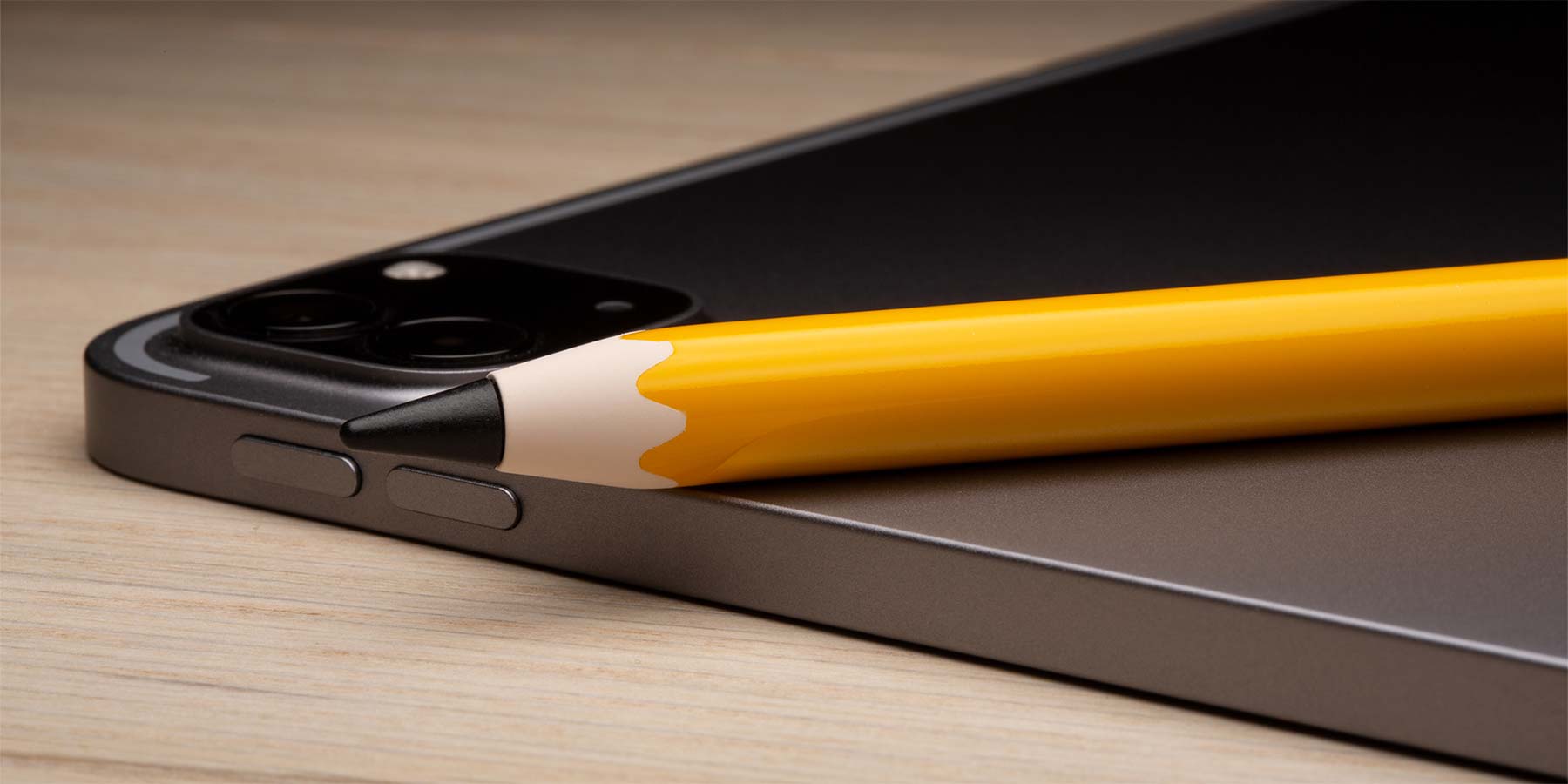 Stylus, der wie ein Bleistift aussieht bleistift-stylus-touch-pen-apple-02 