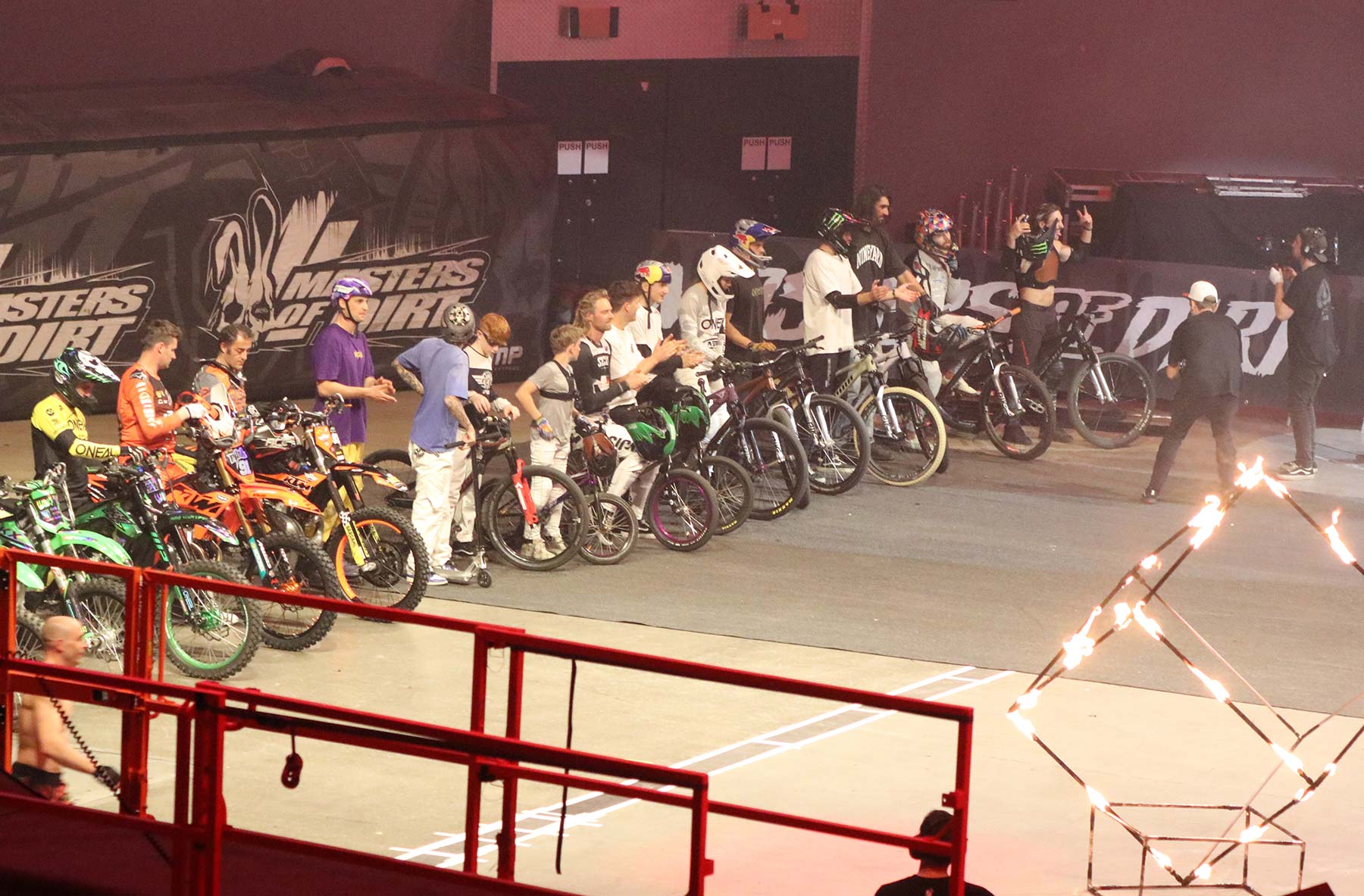 Masters of Dirt: Erfahrungsbericht & "Freestyle Showdown Tour 2025" in 6 deutschen Städten Masters-of-Dirt-2024-Dortmund-22 