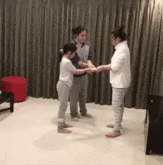 GIFparade CXXXV GP135_15 