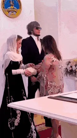 GIFparade CXXXV GP135_41 