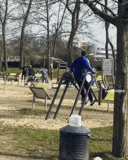 GIFparade CXXXV GP135_54 