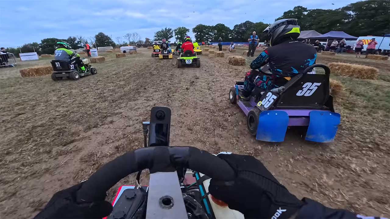 12-Stunden-Rasenmäher-Rennen