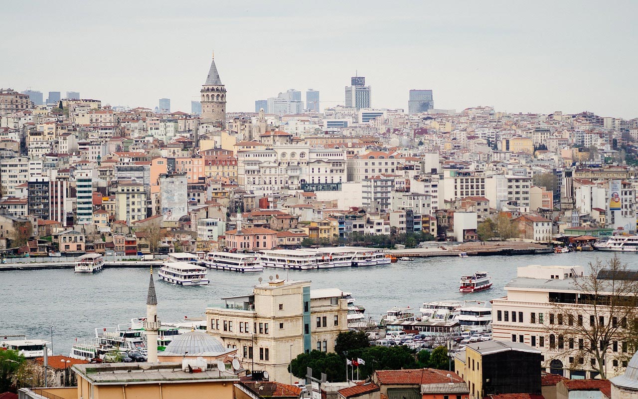 Direkt nach Istanbul: deine Reise eSIM für die Türkei