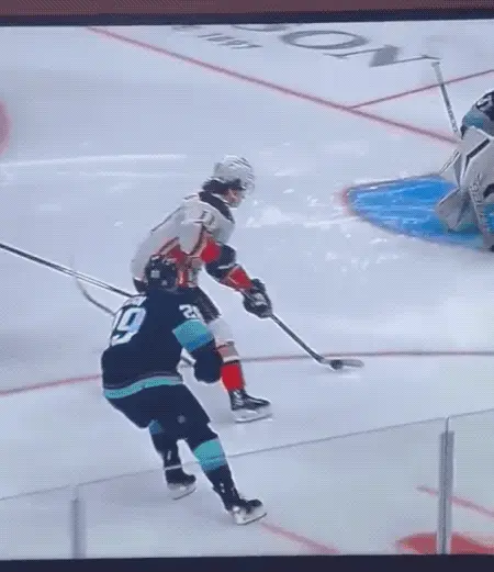 GIFparade CLII GP152_12 