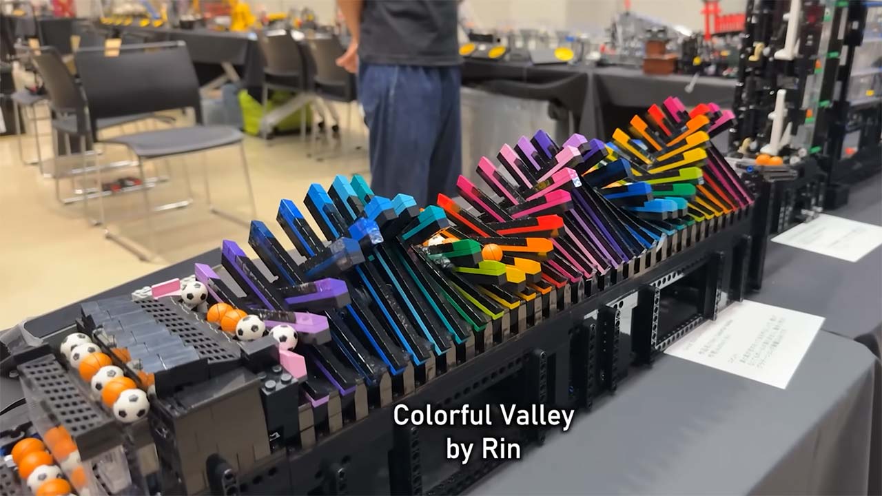 31 Meter lange LEGO-Ballbeförderungsanlage LEGO-ballmaschine