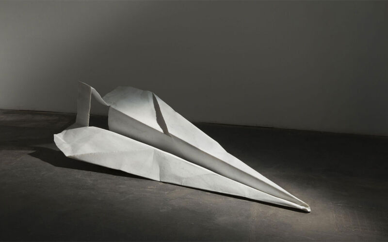 Marmor-Skulpturen, die wie Styropor oder Papier aussehen