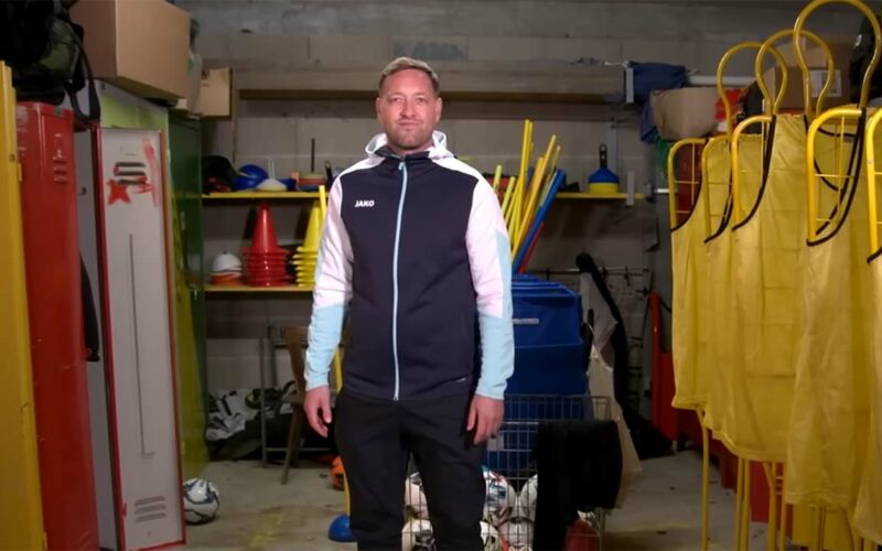 Doku über Ex-Profi-Fußballer, die in Amateurmannschaften spielen