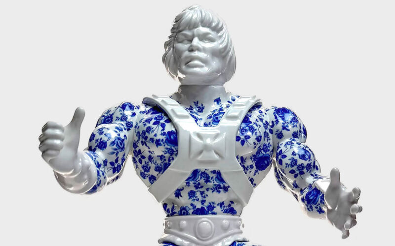 80er-Actionfiguren aus Porzellan nachgestellt