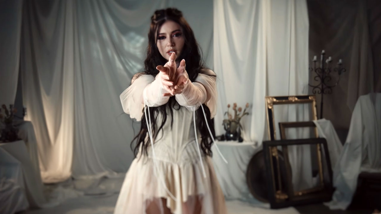 Against the Current - "Heavenly" Against-the-Current-Heavenly-Musikvideo 