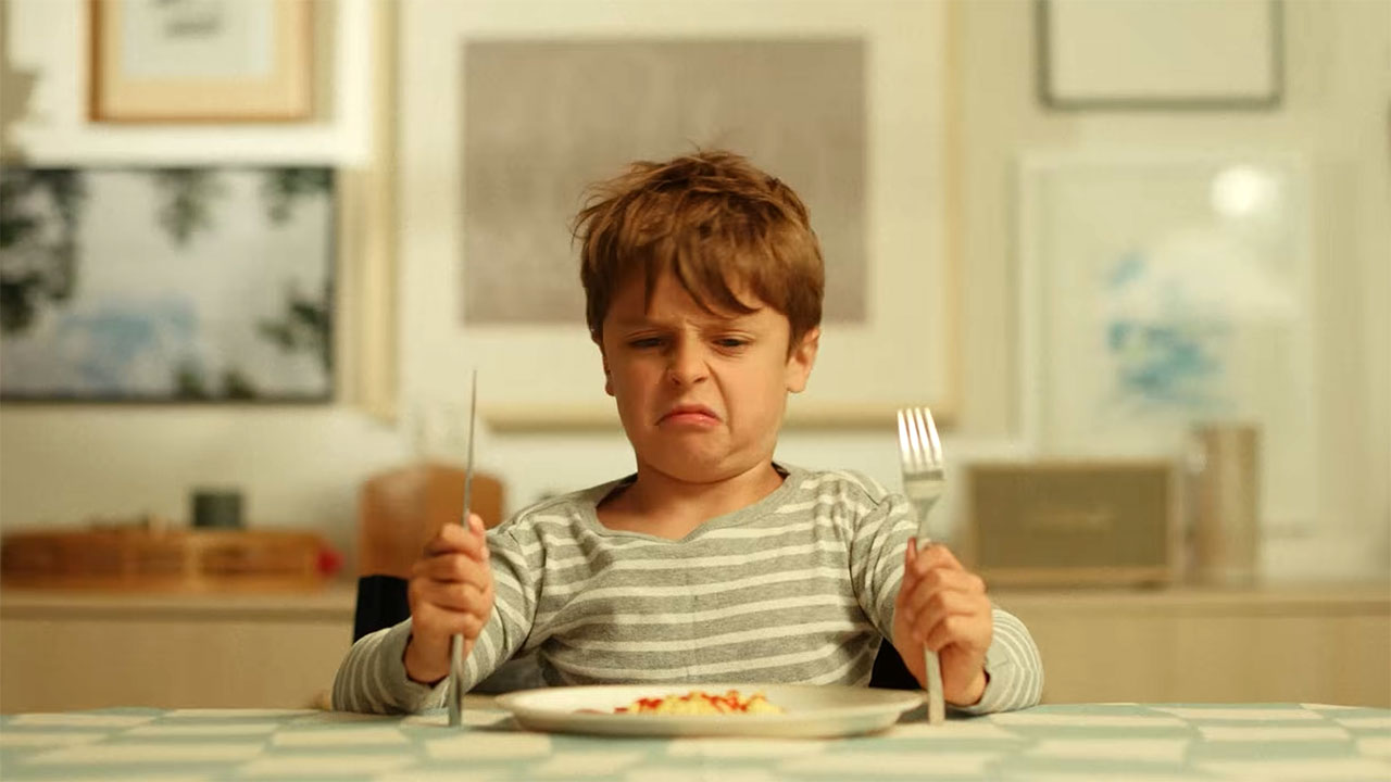 Vater versucht, seinem Sohn das perfekte Ei zu machen The-perfect-Egg-Kurzfilm-perfektes-ei