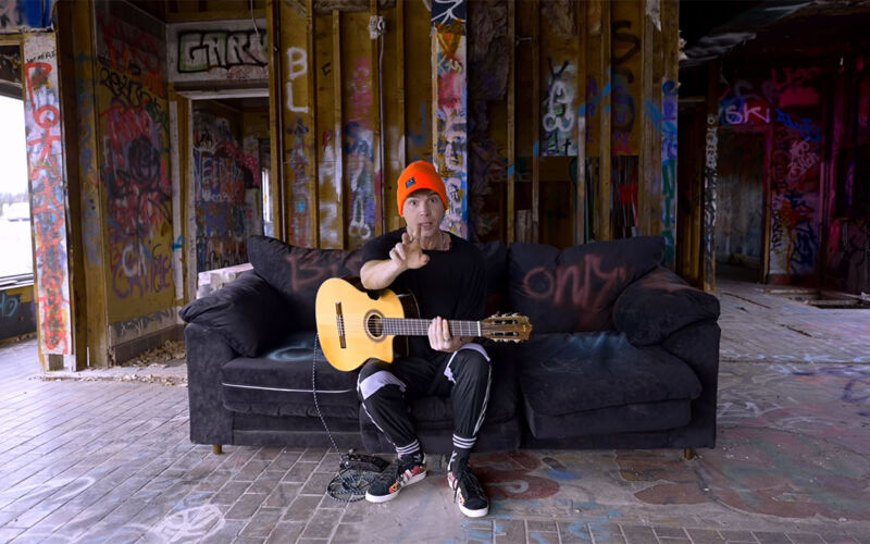 Ren – „The Music Business“
