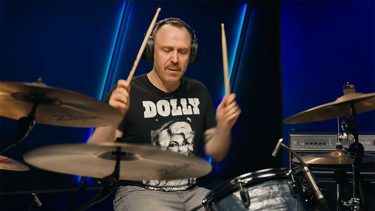 OG Sum 41 Drummer improvisiert "The Diary of Jane" sum-41-drummer-spielt-breaking-benjamin 